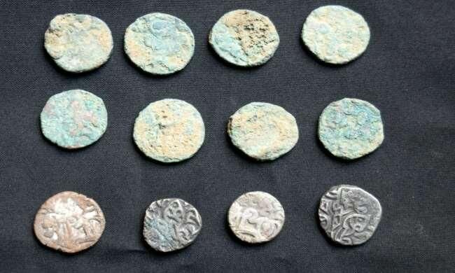 बागपत में मिले पृथ्वीराज काल के दुर्लभ सिक्के, जानिए क्यों है खास