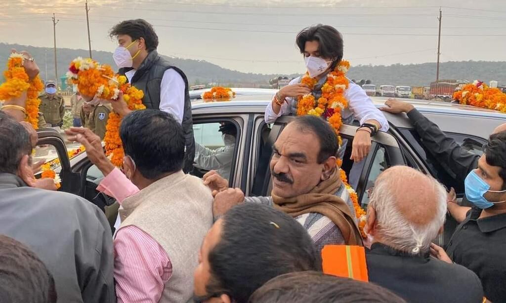 ओमिक्रॉन से निपटने नागरिक उड्डयन विभाग की पूरी तैयारी : ज्योतिरादित्य सिंधिया ओमिक्रॉन से निपटने नागरिक उड्डयन विभाग की पूरी तैयारी : ज्योतिरादित्य सिंधिया