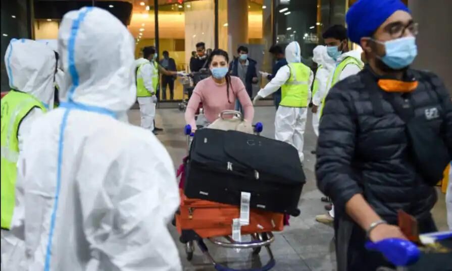 ओमीक्रोन प्रभावित देशों से आए 6 यात्री मिले संक्रमित, जीनोम सीक्वेंसिंग के लिए भेजे सैंपल ओमीक्रोन प्रभावित देशों से आए 6 यात्री मिले संक्रमित, जीनोम सीक्वेंसिंग के लिए भेजे सैंपल