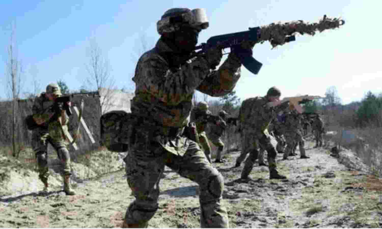 यूक्रेन ने रूस पर सीमा पर सैन्य तैनाती बढ़ाने का लगाया आरोप, नाटो से लगाई गुहार यूक्रेन ने रूस पर सीमा पर सैन्य तैनाती बढ़ाने का लगाया आरोप, नाटो से लगाई गुहार