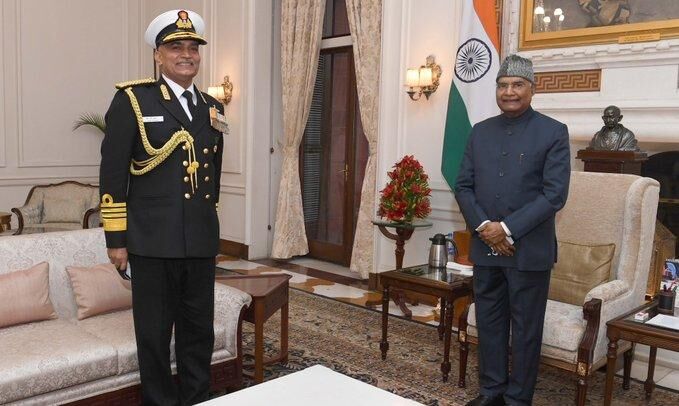 राष्ट्रपति ने नौसेना को दी बधाई, कहा - कोरोना से निपटने में अहम भूमिका निभाई राष्ट्रपति ने नौसेना को दी बधाई, कहा - कोरोना से निपटने में अहम भूमिका निभाई