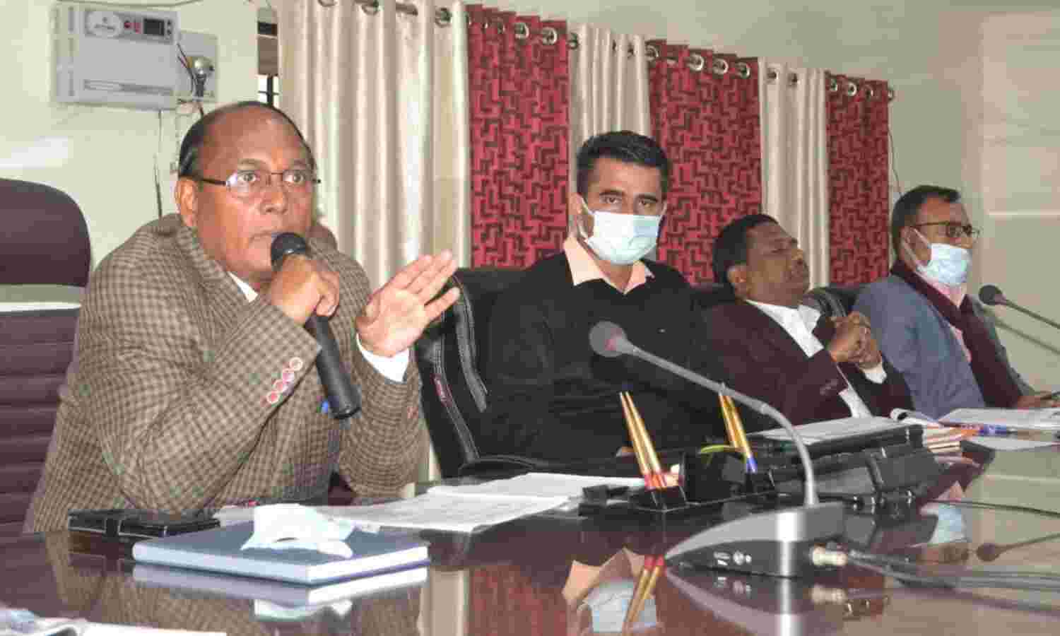 बांदा : प्रशासन ने शुरू की विधानसभा चुनाव की तैयारी, डीएम ने दिए अहम निर्देश