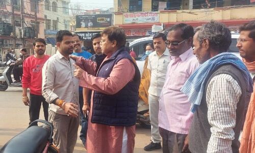 ऊर्जा मंत्री तोमर ने ग्वालियर में किया जनसम्पर्क, सुनी जन समस्याएं ऊर्जा मंत्री तोमर ने ग्वालियर में किया जनसम्पर्क, सुनी जन समस्याएं