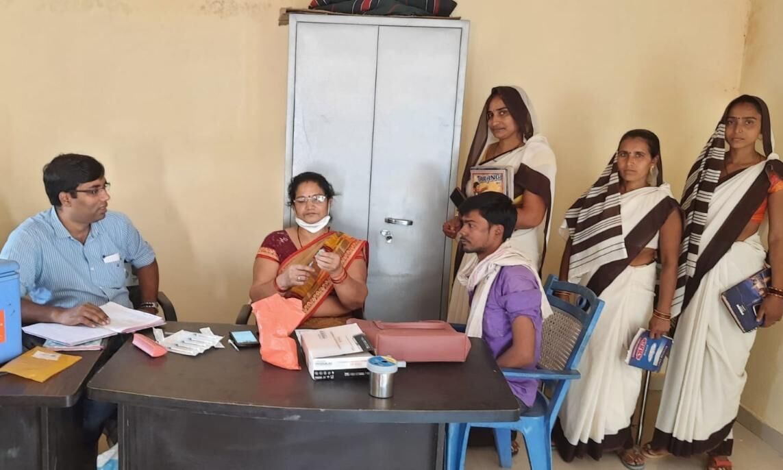 कोरोना की प्रथम डोज संतृप्त में नरैनी ब्लाक अव्वल, 77 फीसद आबाद को लगी पहली डोज कोरोना की प्रथम डोज संतृप्त में नरैनी ब्लाक अव्वल, 77 फीसद आबाद को लगी पहली डोज