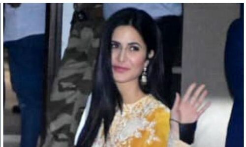 विक्की-कैट वेडिंग : शुरू हुई हल्दी सेरेमनी, शादी के बंधन में बंधेंगे कल