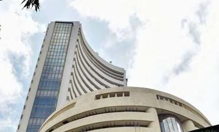 शेयर बाजार बढ़त के साथ बंद, सेंसेक्स में 157 अंकों की उछाल