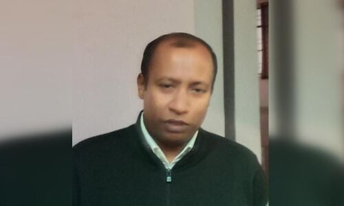 बांदा : उपजिलाधिकारी सुरजीत सिंह हटाए गए,  नवांगतुक SDM ने संभाला चार्ज