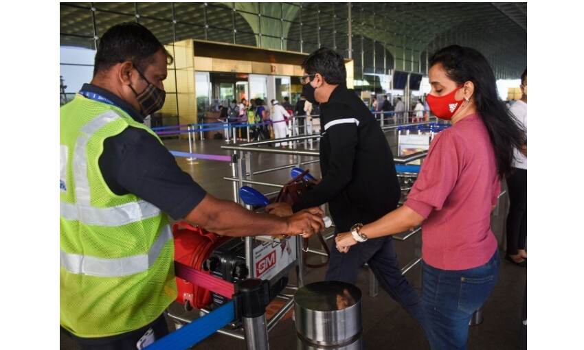 महाराष्ट्र में मिले ओमीक्रोन के 7 नए मरीज, मुंबई में 144 लागू