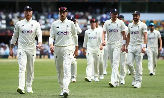 एशेज ट्रॉफी : पहले टेस्ट में ऑस्ट्रेलिया ने इंग्लैंड को 9 विकेट से हराया