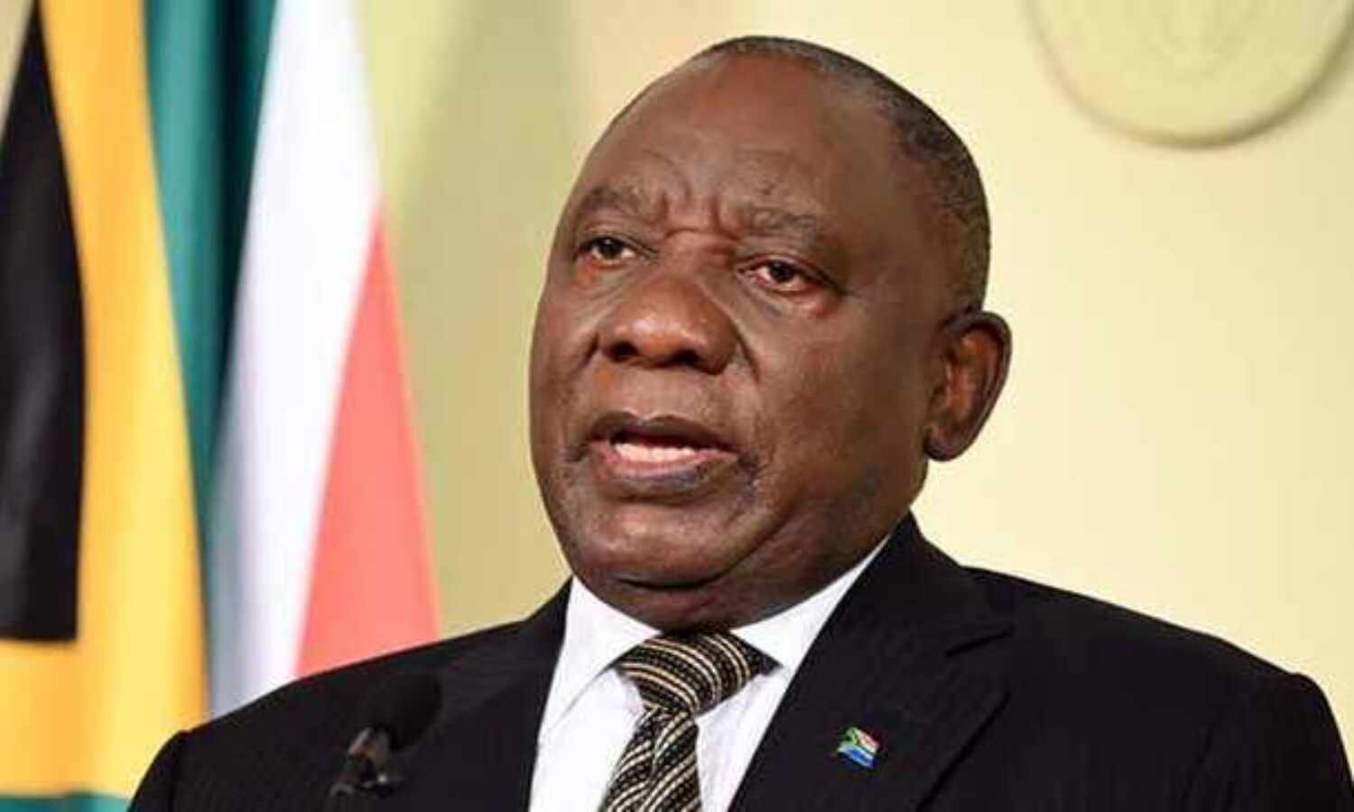 दक्षिण अफ्रीका के राष्ट्रपति हुए कोरोना संक्रमित ,सेल्फ आइसोलेशन में रखा गया