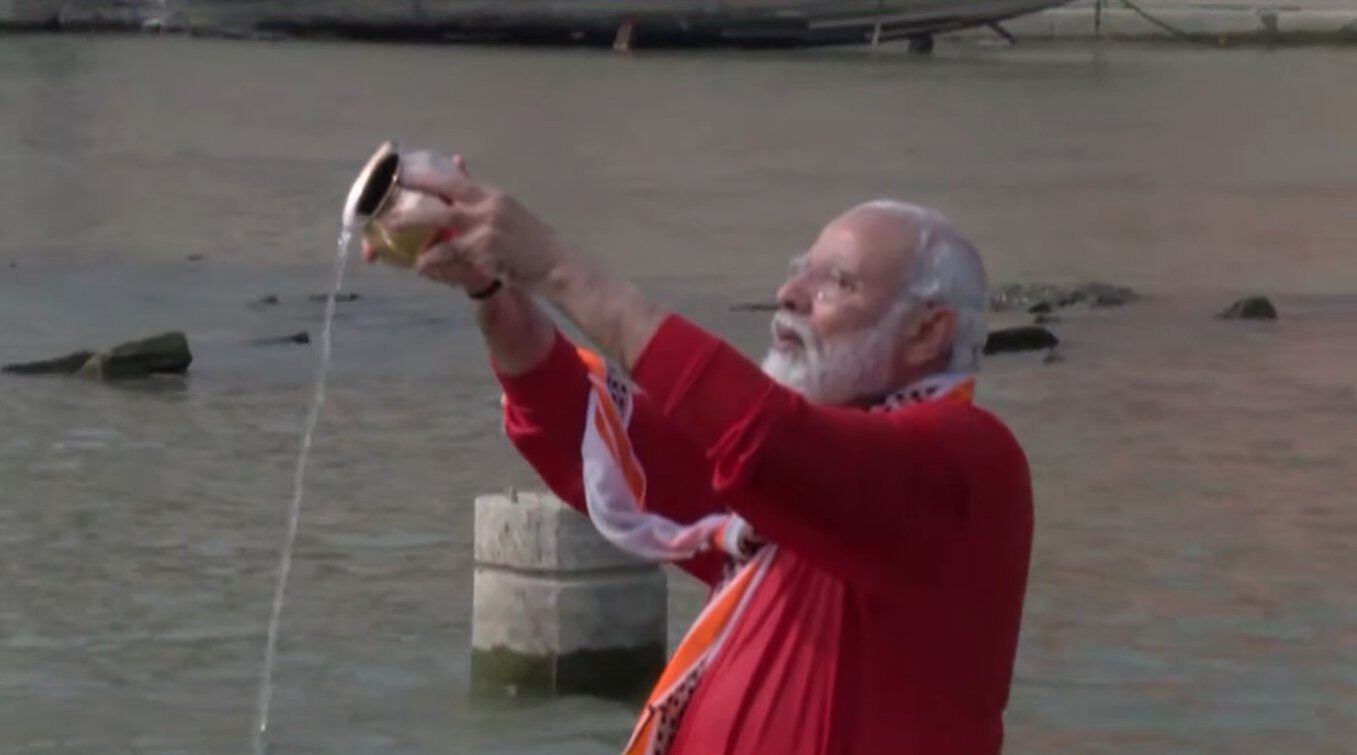 प्रधानमंत्री मोदी ने देश को सौंपा भव्य विश्वनाथ धाम, देखें तस्वीरें