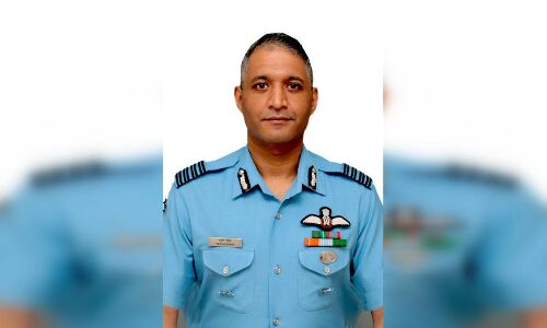 ग्रुप कैप्टन वरुण सिंह जिंदगी से जंग हारे, हेलीकॉप्टर हादसे में हुए थे घायल