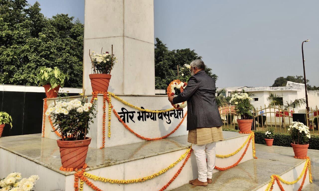 सैनिकों ने सदैव अपने वीरता और अद्म्यसाहस से शत्रुओं को धूल चटाया : स्वतंत्र देव सिंह