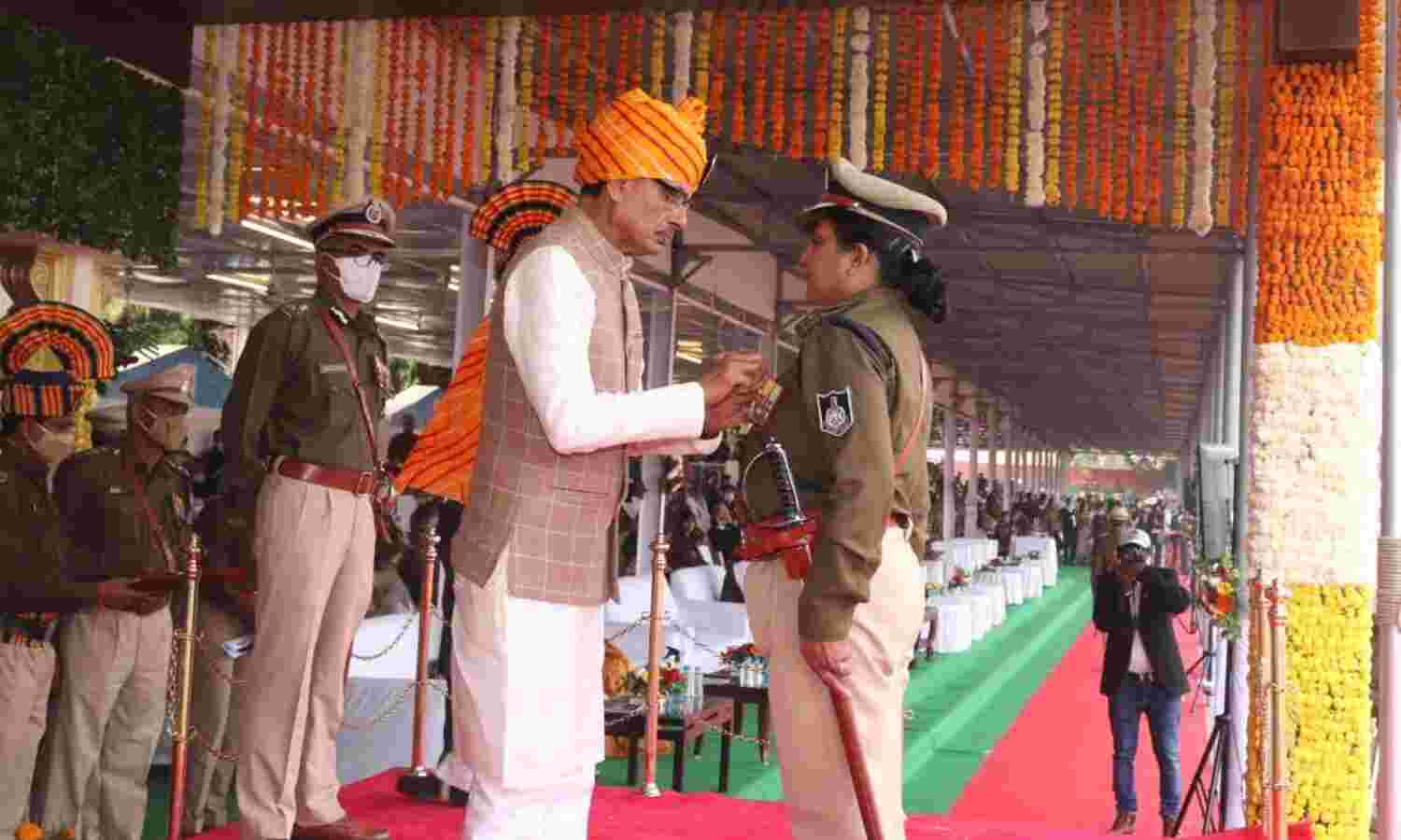 बीहड़ों में अब बंदूकों की आवाज नहीं गूंजती, विकास की नई गाथा लिखी जा रही : मुख्यमंत्री