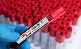 ब्रिटेन की तरह भारत में बेकाबू हुआ ओमीक्रोन तो हर दिन आएंगे 14 लाख केस ब्रिटेन की तरह भारत में बेकाबू हुआ ओमीक्रोन तो हर दिन आएंगे 14 लाख केस