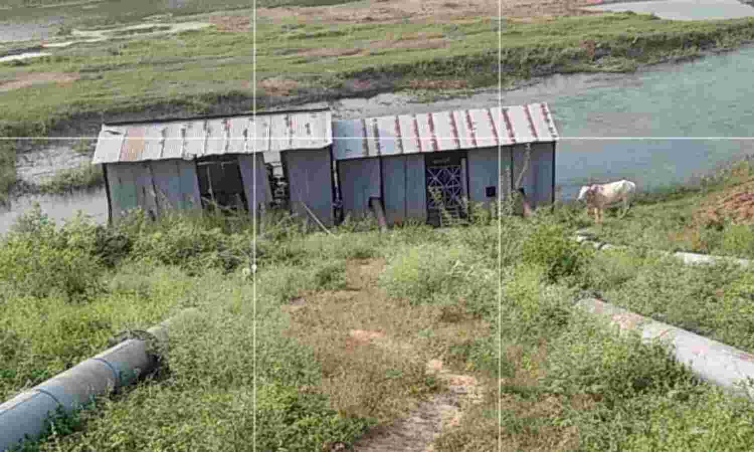 बांदा : जगह जगह से कटी माइनर किसानों को नहीं मिल रहा पानी