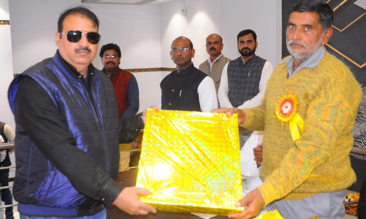 प्राथमिक शिक्षक संघ के आशुतोष त्रिपाठी दोबारा बने जिलाध्यक्ष व प्रजीत सिंह जिला मंत्री