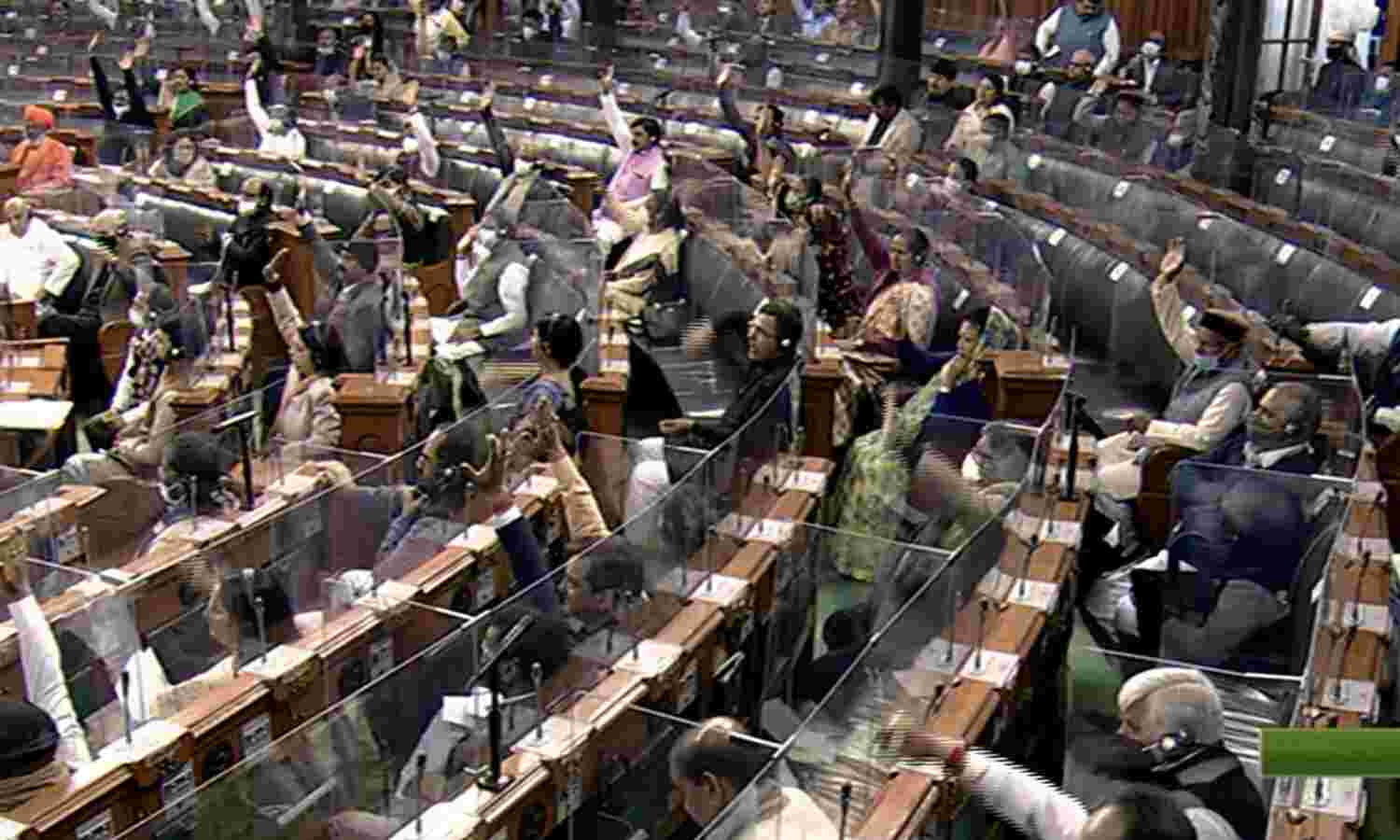 गृह राज्यमंत्री के इस्तीफे की मांग पर विपक्ष का हंगामा, दोनों सदन स्थगित गृह राज्यमंत्री के इस्तीफे की मांग पर विपक्ष का हंगामा, दोनों सदन स्थगित