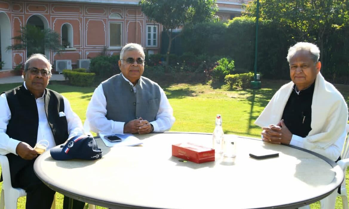 मुख्यमंत्री गहलोत ने हिंदुजा समूह के चेयरमेन से की मुलाकात, राज्य में निवेश पर चर्चा