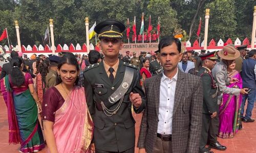 बांदा : बड़ा गांव के प्रणव सेना में बने आर्मी लेफ्टिनेंट बांदा : बड़ा गांव के प्रणव सेना में बने आर्मी लेफ्टिनेंट