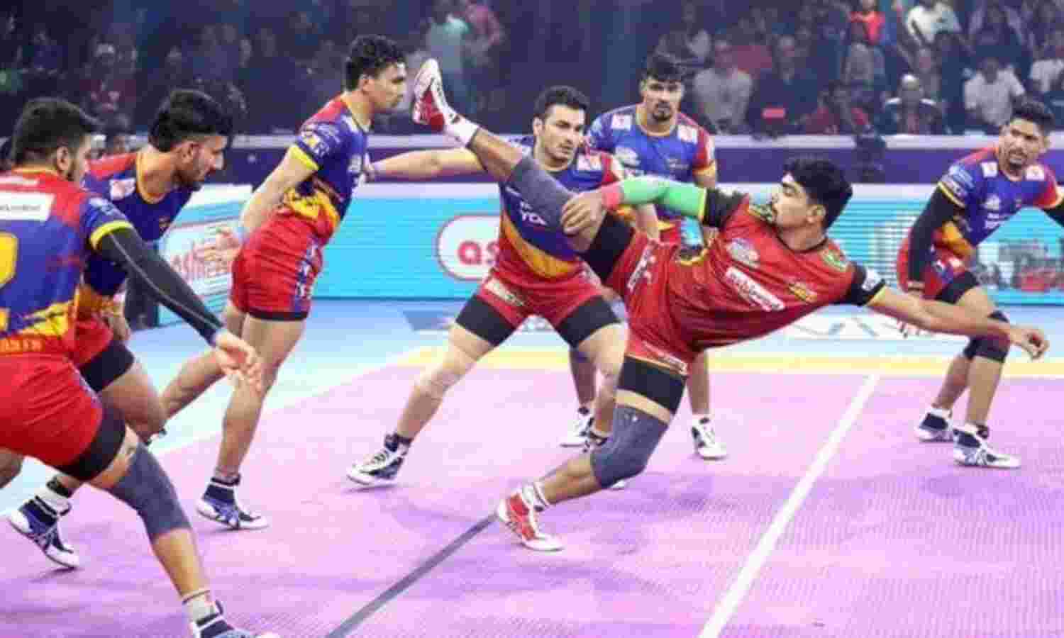 कबड्डी का महासंग्राम हुआ शुरू, यूपी योद्धा को बंगाल वारियर्स ने 38-33 से हराया