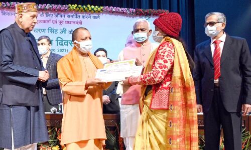 योगी आदित्यनाथ का विपक्ष पर निशाना, 2014 से पहले देश में किसान करता था आत्महत्या