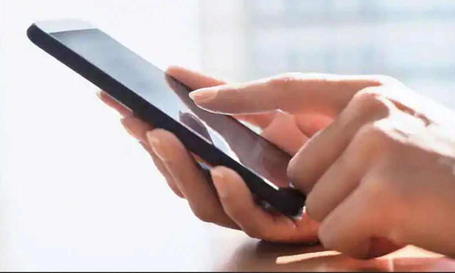 मध्यप्रदेश-छत्तीसगढ़ में मोबाइल यूजर्स की संख्या 8 करोड़, जियो सबसे आगे