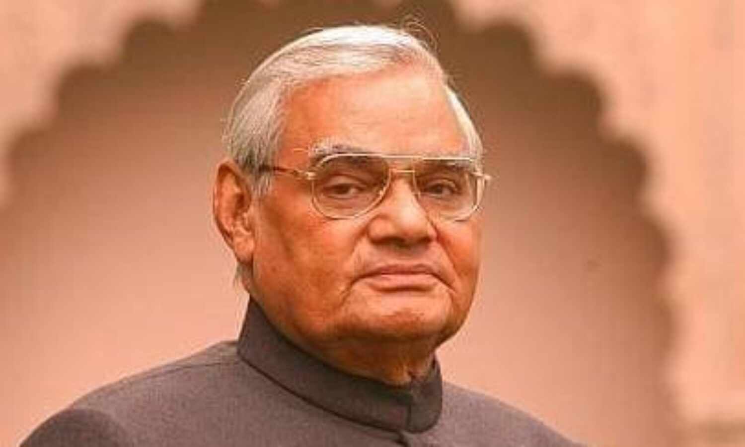 अस्ताचलगामी हो जाना भारतीय राजनीति के सूर्य का