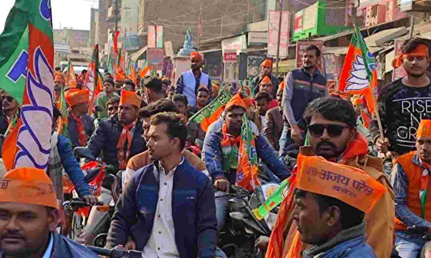 पूर्व प्रधानमंत्री अटल बिहारी की जयंती पर कस्बा व नगरों में निकला बाइक जुलूस