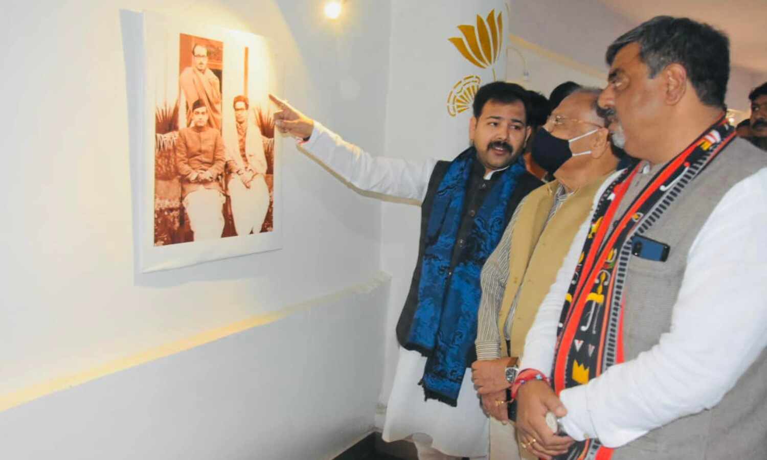 अटलजी के जन्मदिन पर चित्रमाला से हुए साकार, सांसद शेजवलकर ने किया प्रदर्शनी का शुभारंभ