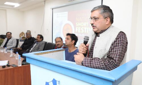 फिल्म क्षेत्र में बढ़े भारतीय संस्कृति एवं मूल्य : श्री नरेन्द्र ठाकुर