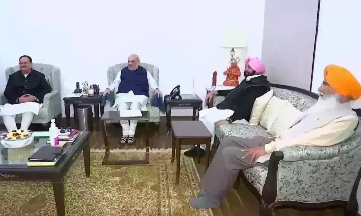 भाजपा, पंजाब लोक कांग्रेस और अकाली दल मिलकर लड़ेंगे चुनाव, गठबंधन पर लगी मुहर भाजपा, पंजाब लोक कांग्रेस और अकाली दल मिलकर लड़ेंगे चुनाव, गठबंधन पर लगी मुहर