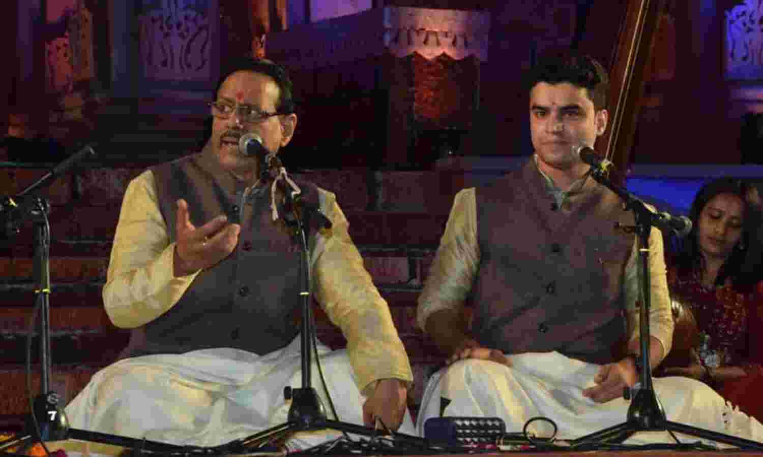 तानसेन समारोह : पिता-पुत्र के संगीत से सजी महफिल, इजरायली वादक ने दी स्वरांजलि