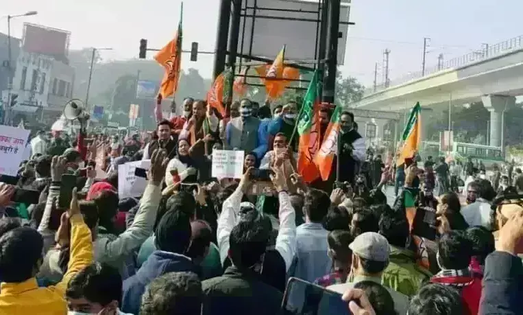 शराब के जाम में फंसी दिल्ली, जानिए भाजपा क्यों कर रही है आबकारी नीति का विरोध