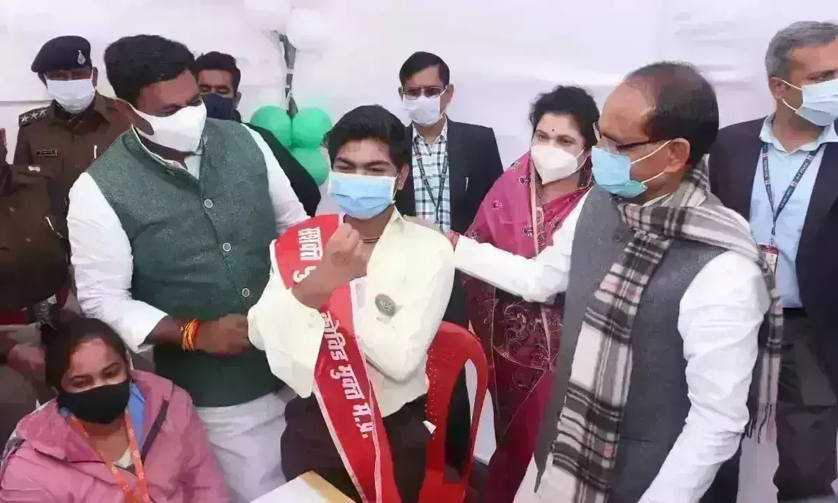 मप्र में शुरू हुआ बच्चों का टीकाकरण, 6, 98, 427 ने लगवाई पहली डोज