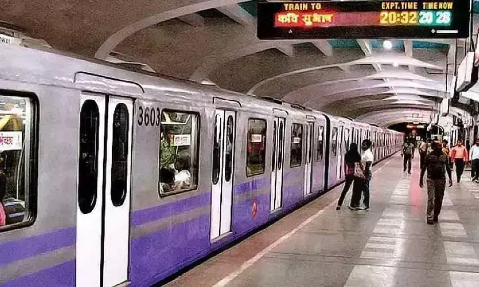 कोरोना का असर : कोलकाता मेट्रो ने बंद किया टोकन सिस्टम