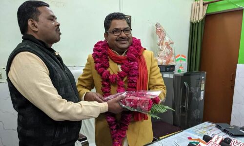 मोहन साहू ने संभाला पालिकाध्यक्ष का कार्यभार, कहा- सफाई कार्य का प्रतिदिन ह़ोगा निरीक्षण़ मोहन साहू ने संभाला पालिकाध्यक्ष का कार्यभार, कहा- सफाई कार्य का प्रतिदिन ह़ोगा निरीक्षण़
