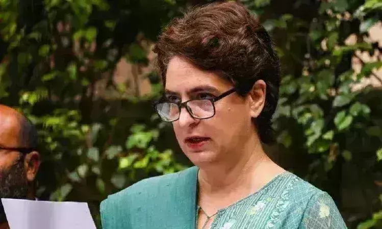 प्रियंका गांधी ने अलवर पीड़िता के पिता से फोन पर की बात, मदद का दिलाया विशवास