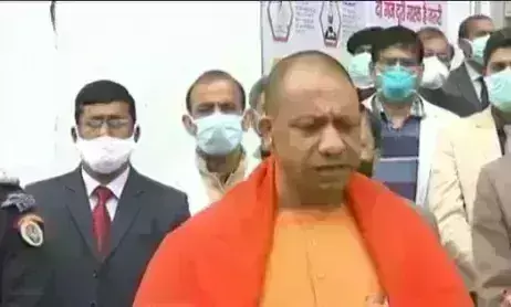 योगी आदित्यनाथ का सपा पर तंज, कहा - पेशेवर अपराधियों को सत्ता में लाना ही सामाजिक न्याय