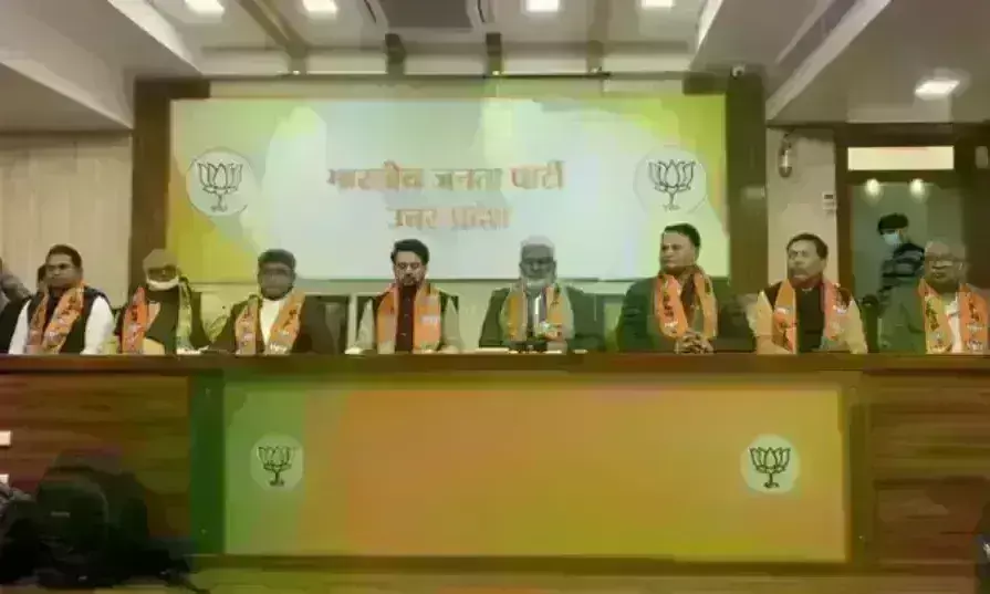 भाजपा ने सपा को दिया झटका, MLC घनश्याम लोधी और शैलेंद्र सिंह भाजपा में शामिल भाजपा ने सपा को दिया झटका, MLC घनश्याम लोधी और शैलेंद्र सिंह भाजपा में शामिल