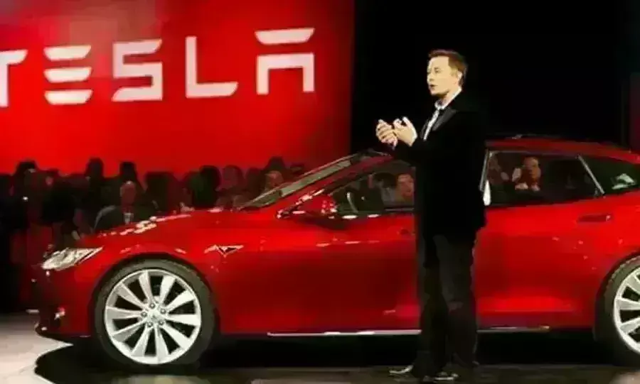 बंगाल सरकार ने टेस्ला के मालिक एलन मस्क को दिया राज्य में फैक्ट्री लगाने का न्योता