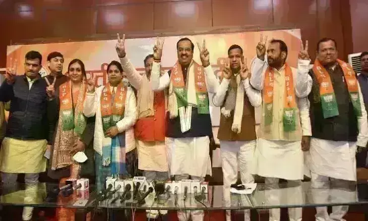 चुनाव से पहले दल-बदल ने पकड़ा जोर, कांग्रेस के पूर्व विधायक दलजीत सिंह भाजपा में शामिल चुनाव से पहले दल-बदल ने पकड़ा जोर, कांग्रेस के पूर्व विधायक दलजीत सिंह भाजपा में शामिल