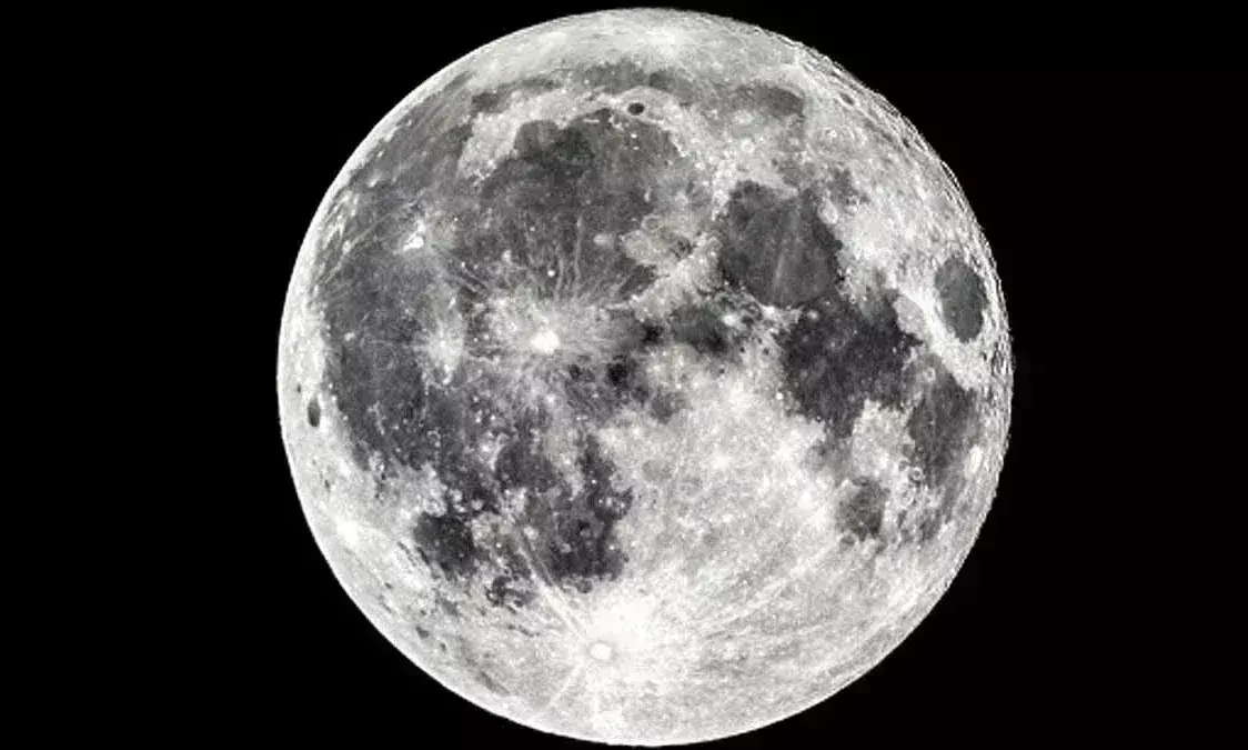 चीन ने सूरज के बाद बनाया नकली चांद, पूरी तरह खत्म करेगा गुरुत्वाकर्षण