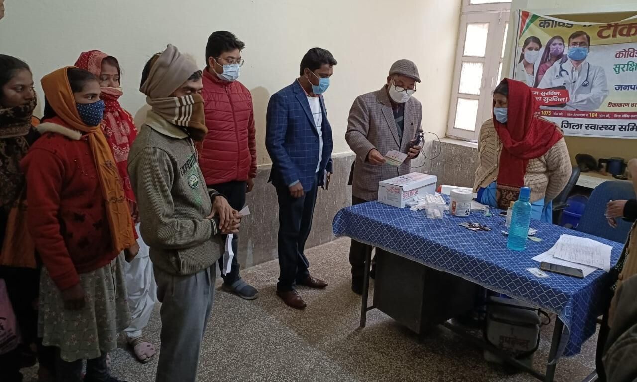 कोरोना टीकाकरण पहली डोज में बुंदेलखंड में बांदा का दूसरा स्थान कोरोना टीकाकरण पहली डोज में बुंदेलखंड में बांदा का दूसरा स्थान