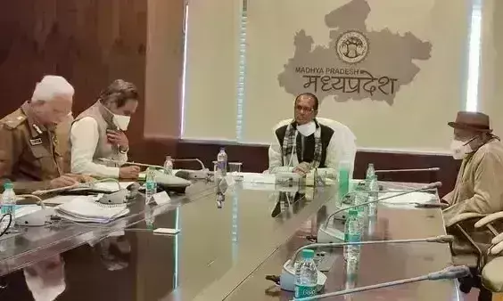 कानून व्यवस्था की दिशा में अपराधों की रोकथाम के लिए आवश्यक कदम उठाये जाए : मुख्यमंत्री