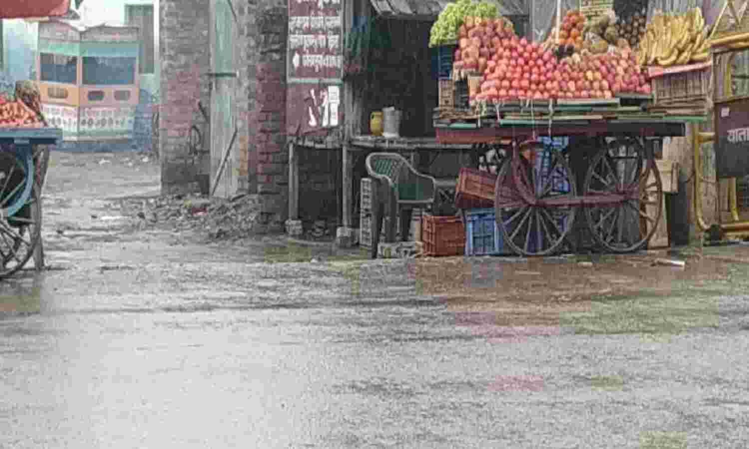 बांदा में बारिश से लुढ़का पारा, ठंड की दस्तक तेज बांदा में बारिश से लुढ़का पारा, ठंड की दस्तक तेज