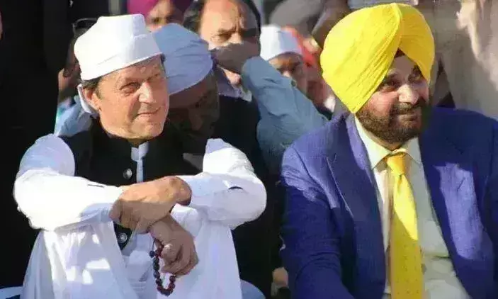 खुलासा : नवजोत सिंह सिद्धू पाकिस्तान के PM की सिफारिश से बने थे मंत्री