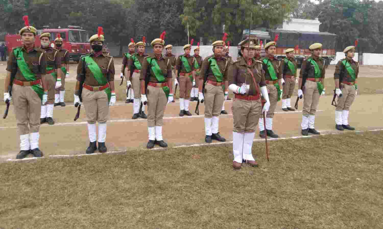 एसपी ने पुलिस लाइन में रिहर्सल परेड की ली सलामी