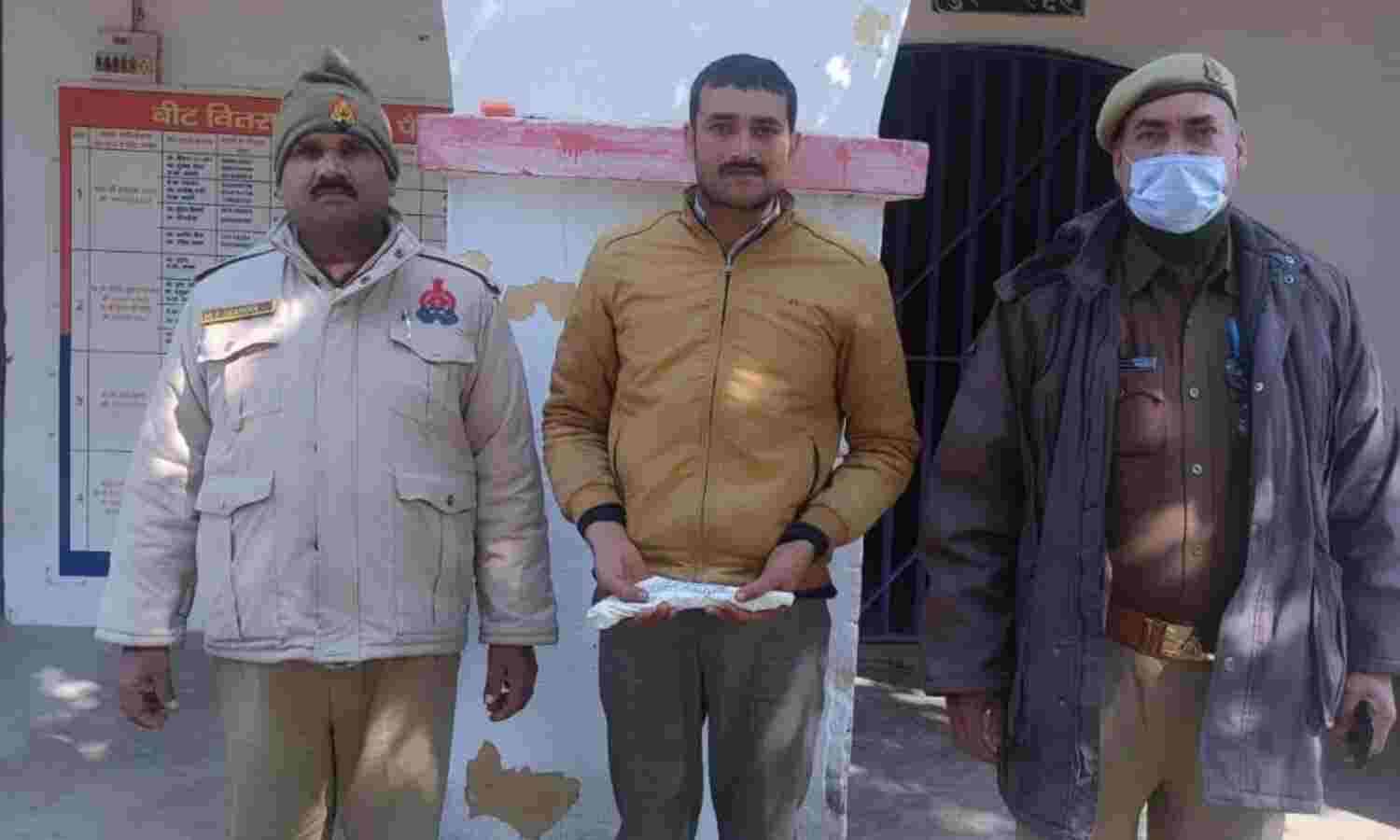 तमंचा के साथ युवक गिरफ्तार, पुलिस ने जेल भेजा तमंचा के साथ युवक गिरफ्तार, पुलिस ने जेल भेजा