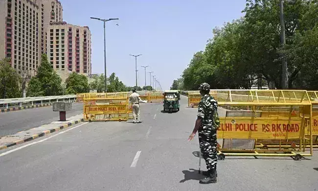 दिल्ली में कोरोना संक्रमण नियंत्रित, हटेगा वीकेंड कर्फ्यू, खुलेंगे बाजार